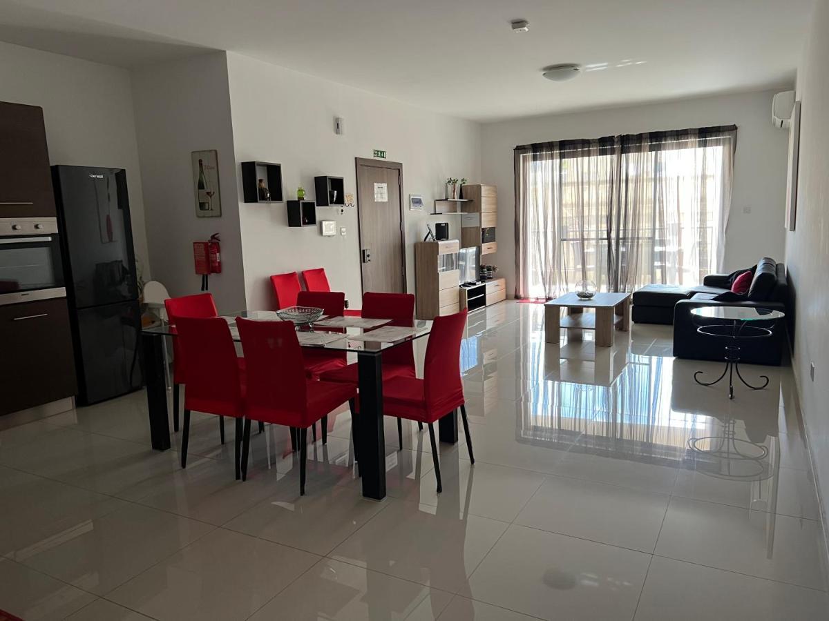 Claire'S Court Apartment Marsaxlokk Luaran gambar